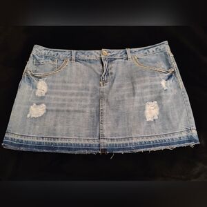 Jean distressed skirt